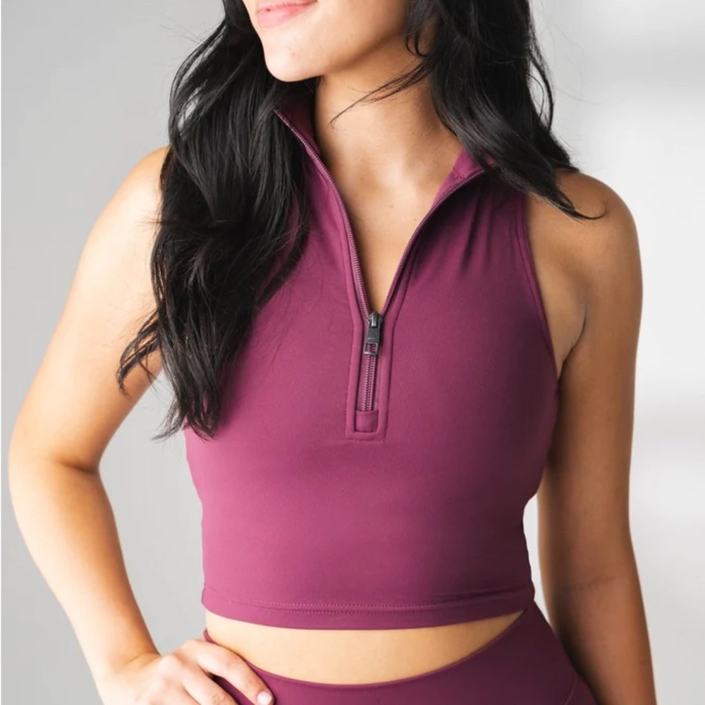Refine bra Quarter Zip Crop NWT XS